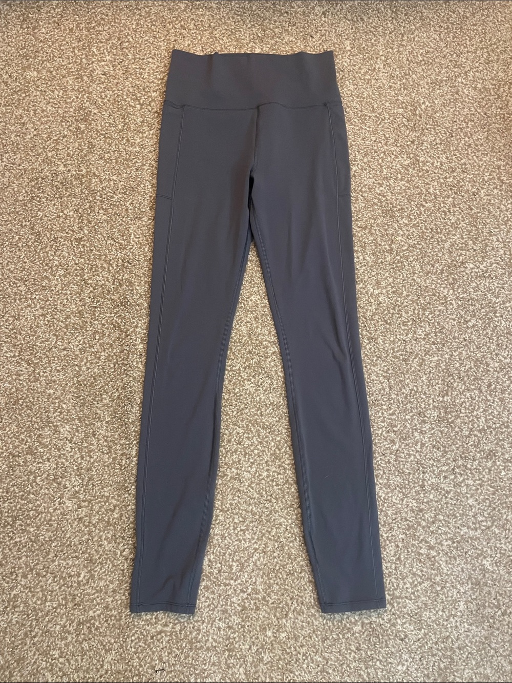 Vuori Studio Pocket Leggings - Picture 2 of 9